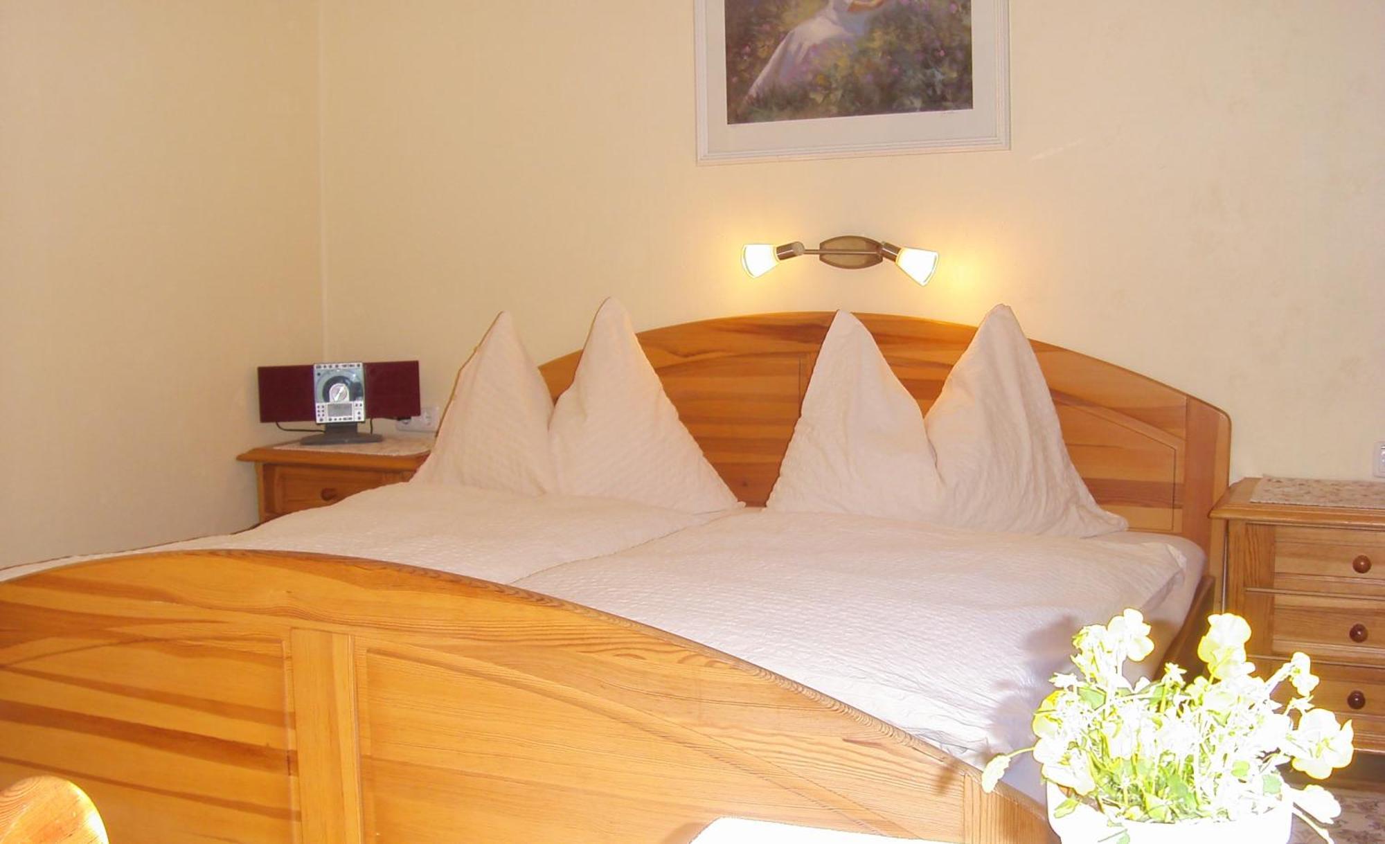 Haus Marienheim Bed & Breakfast Хайлигенблут Екстериор снимка