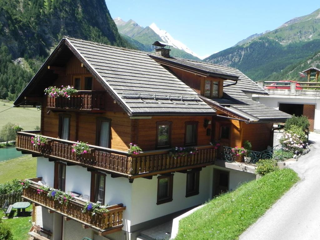 Haus Marienheim Bed & Breakfast Хайлигенблут Екстериор снимка